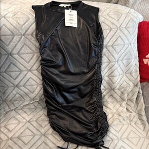 Amisu Black Ruched Midi Dress